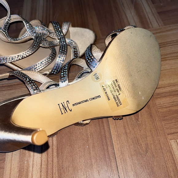 INC International Concepts Heels Size 9.5 - Picture 5 of 6